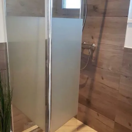 Larida * 萨比诺瓦